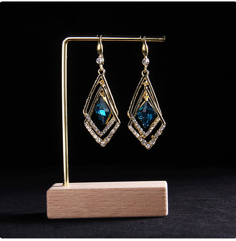 Rhombus earrings- Diamond earrings 